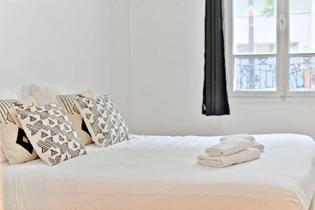 Apartment Appartement 2 Chambres Pyrenees Alexandre Dumas-Ii Paris France